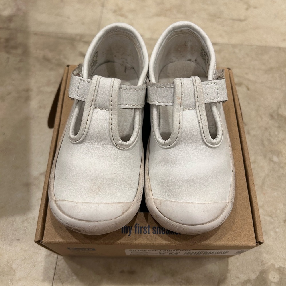 Keds toe cap t-strap - White - Size 6